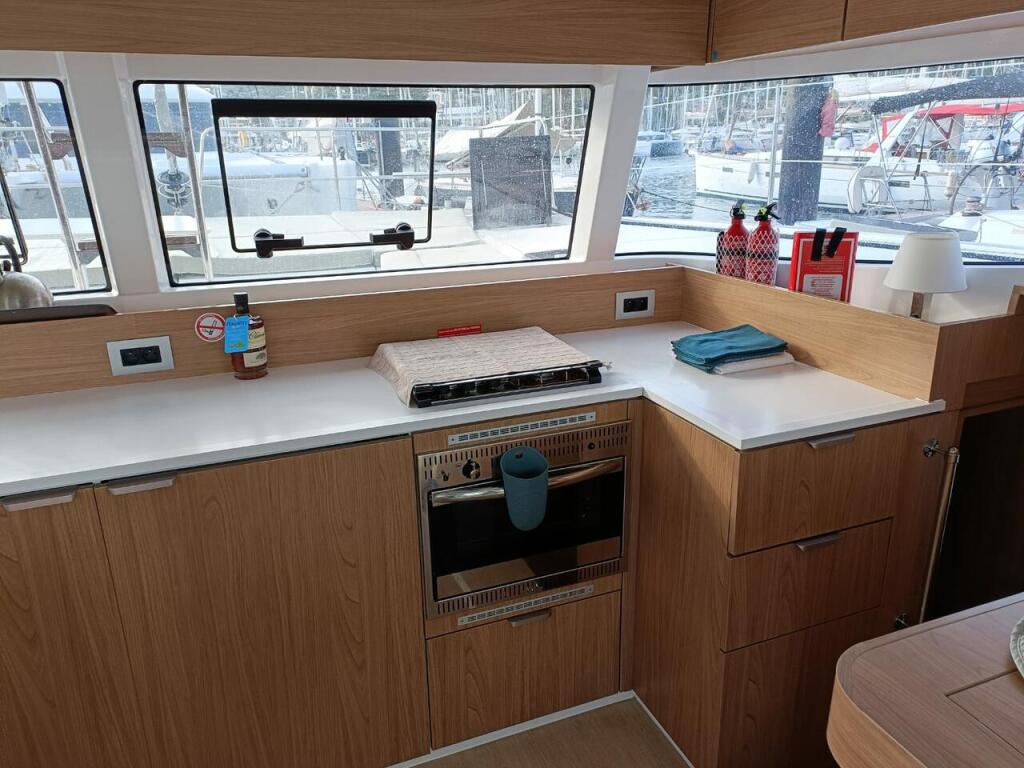 Catamaran 