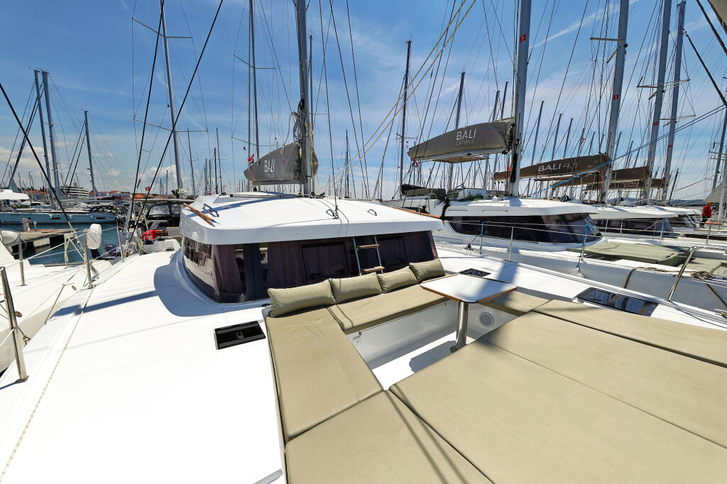 Catamaran 