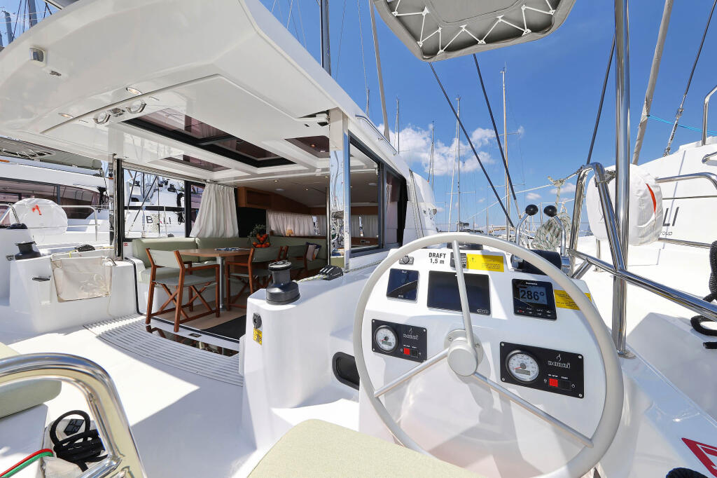 Catamaran 