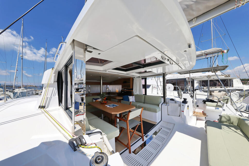 Catamaran 