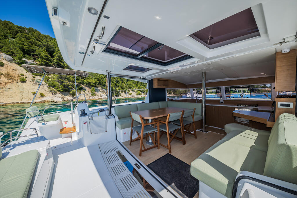 Catamaran 