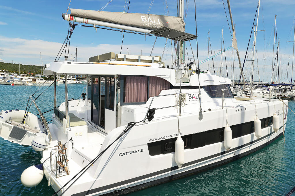 Catamaran 