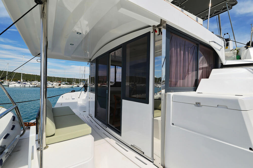 Catamaran 