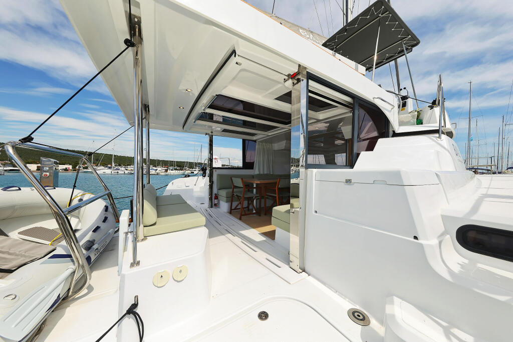 Catamaran 