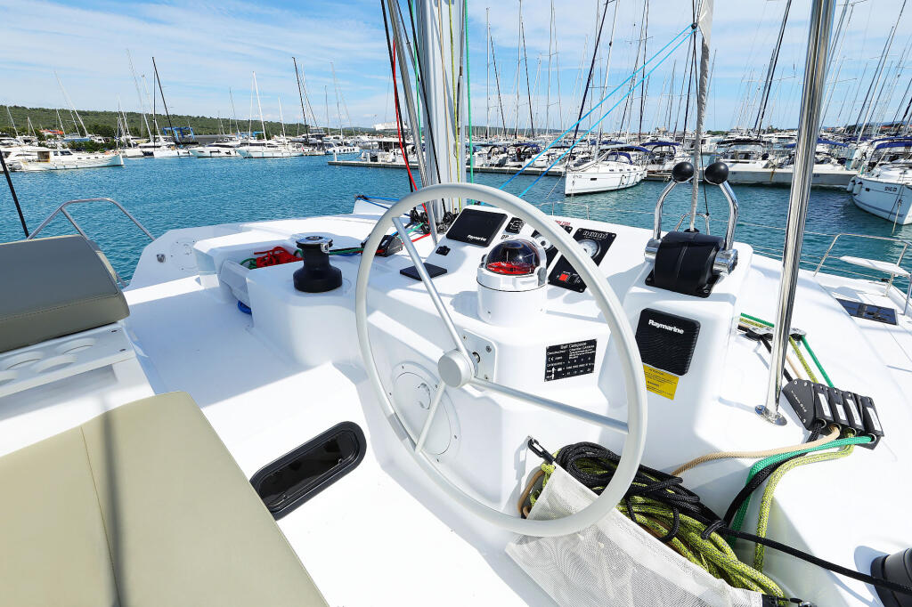 Catamaran 