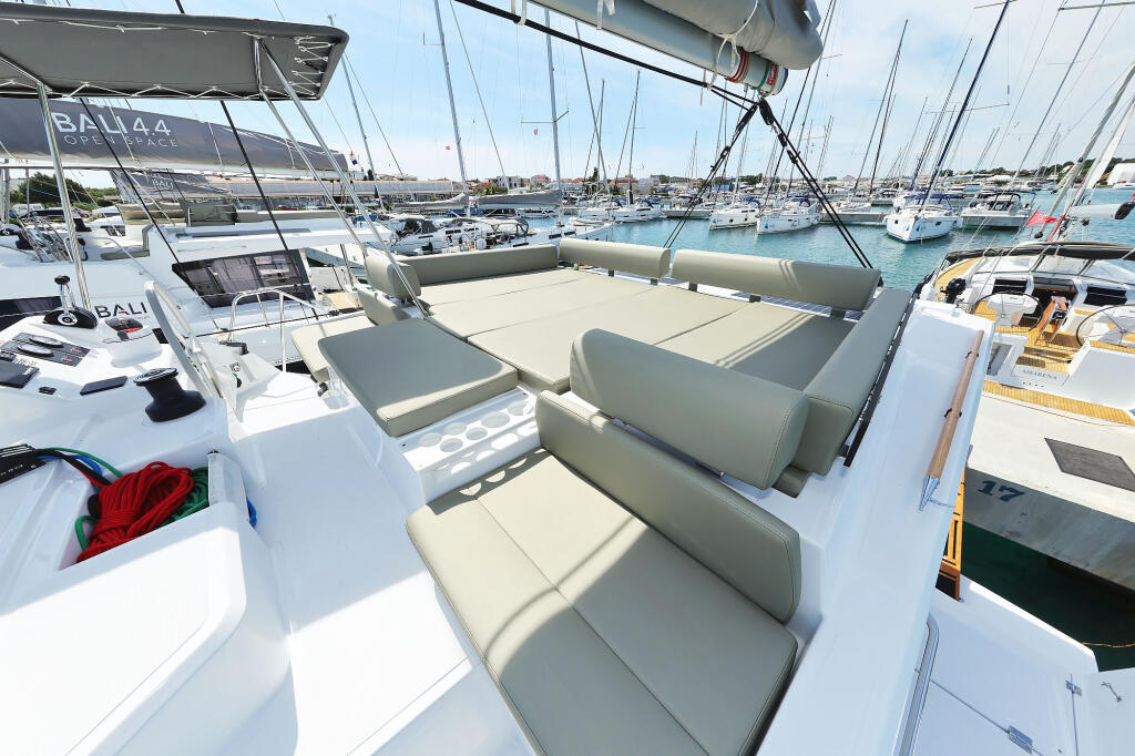 Catamaran 