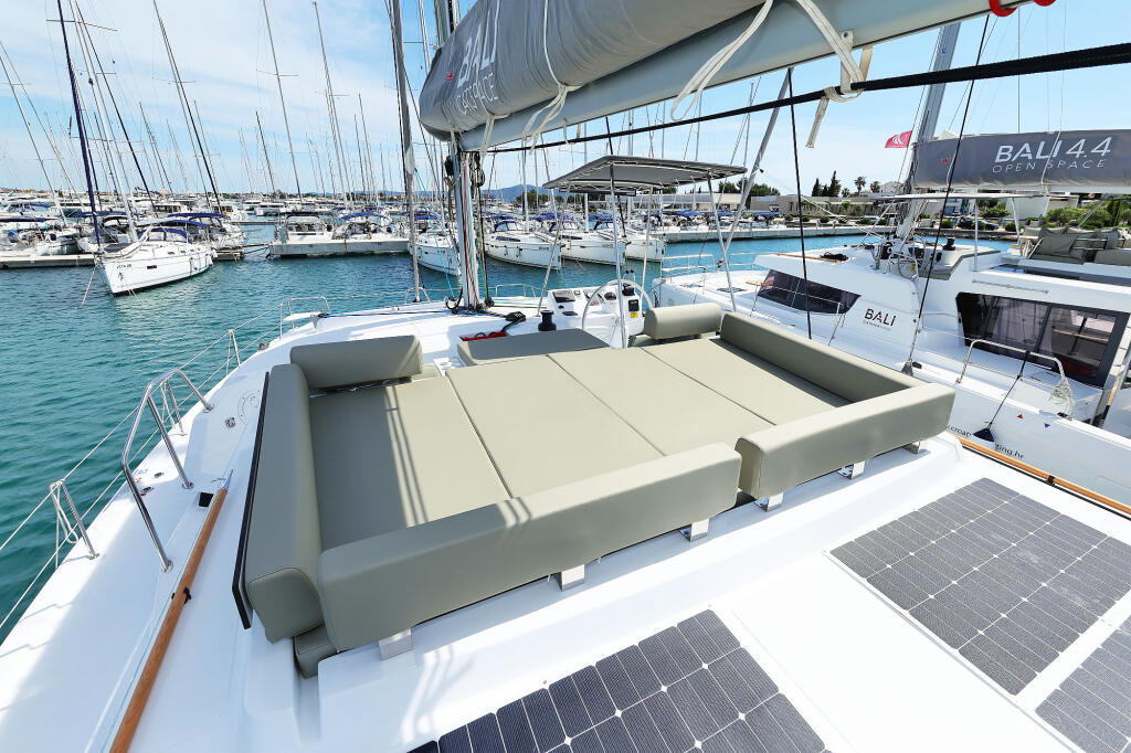 Catamaran 