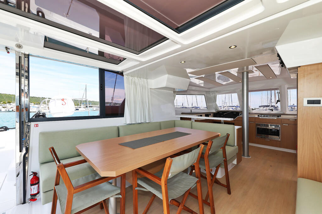 Catamaran 