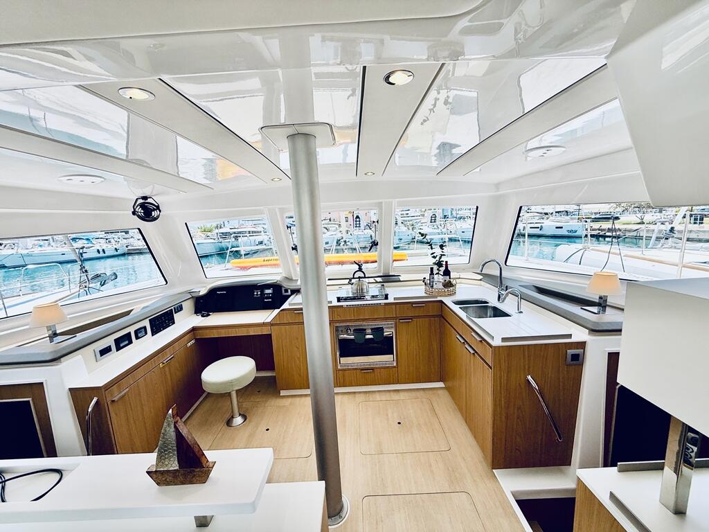 Catamaran 