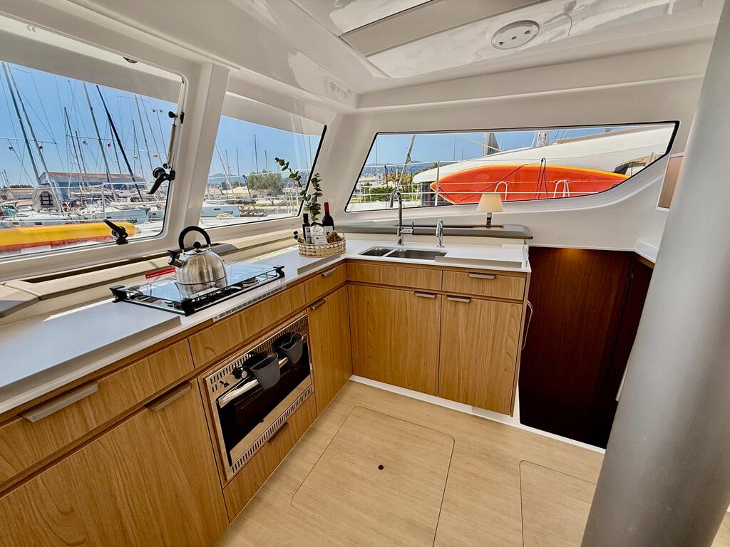 Catamaran 