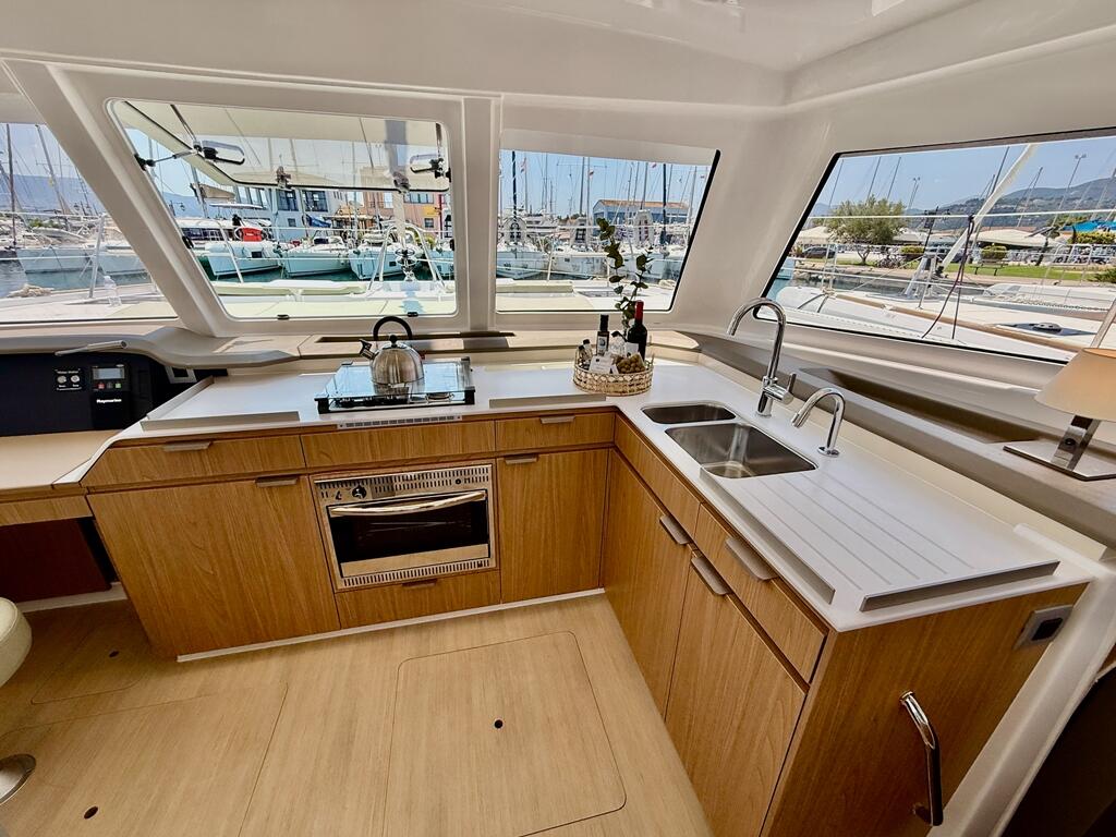 Catamaran 