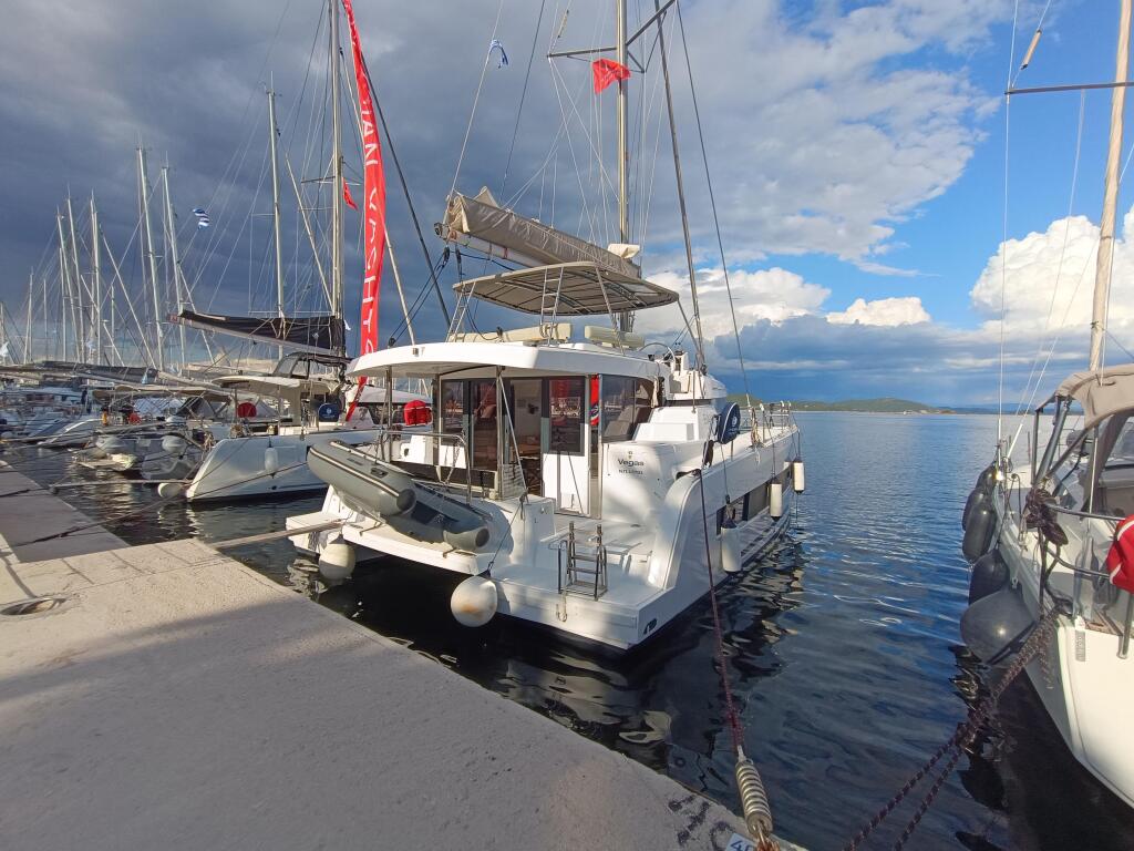 Catamaran 