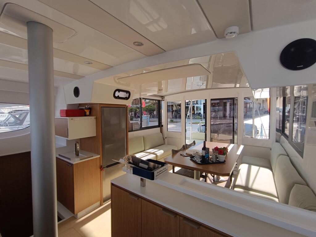 Catamaran 