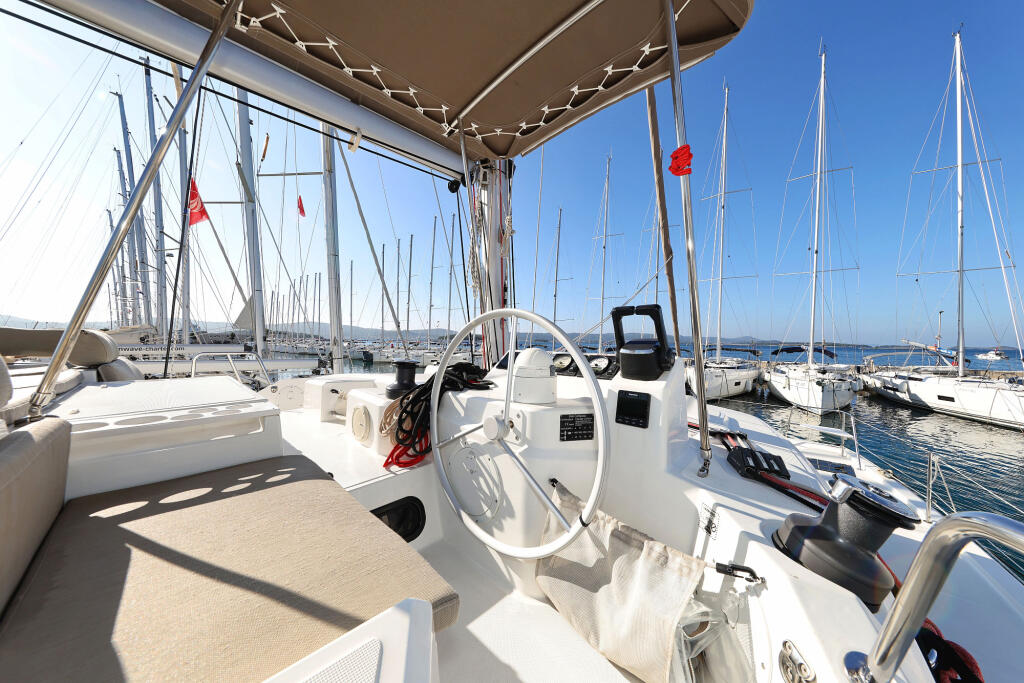 Catamaran 