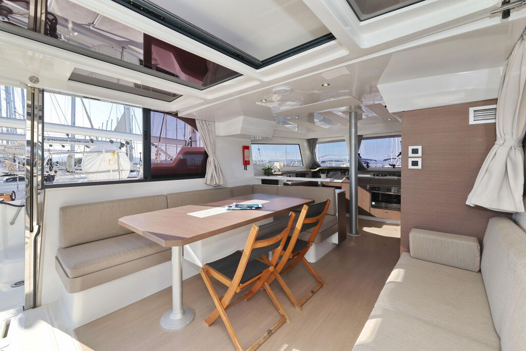 Catamaran 