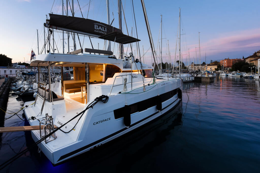 Catamaran 