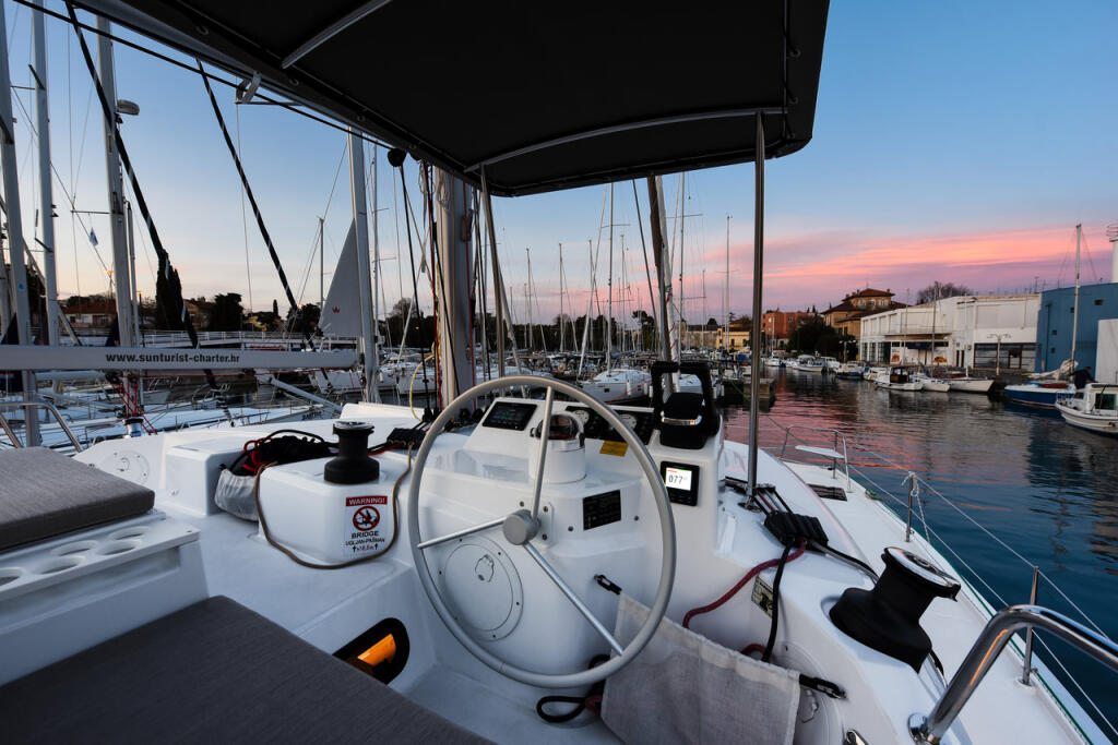 Catamaran 