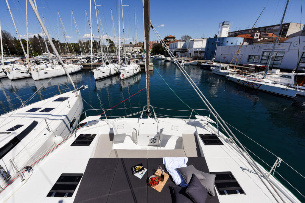 Catamaran 