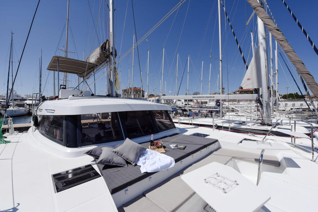 Catamaran 