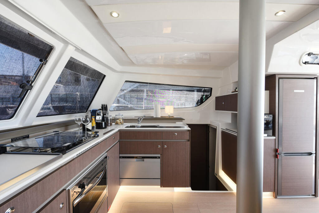Catamaran 