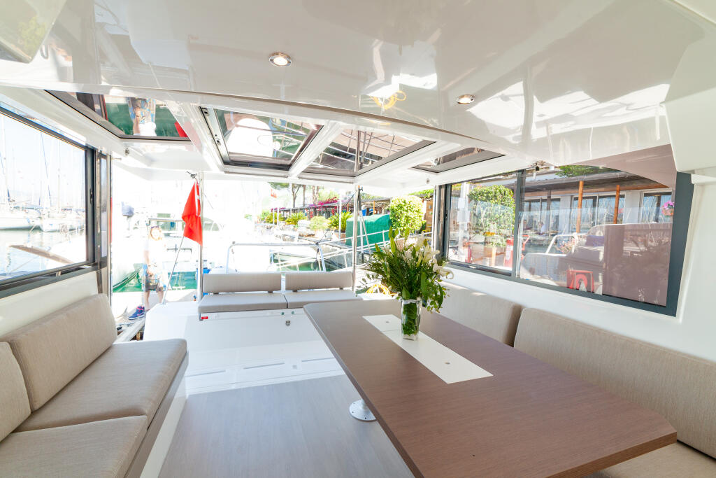 Catamaran 