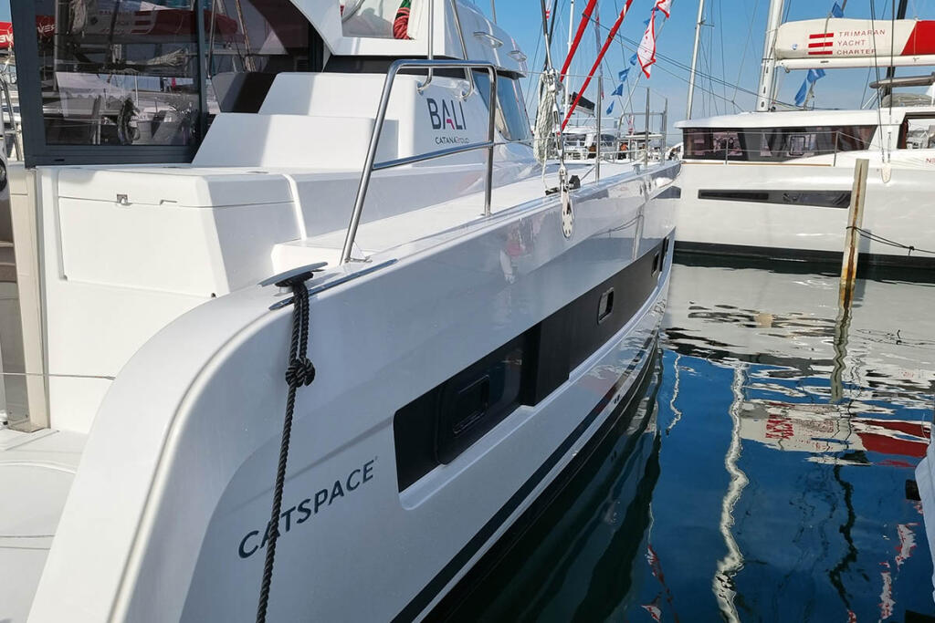 Catamaran 