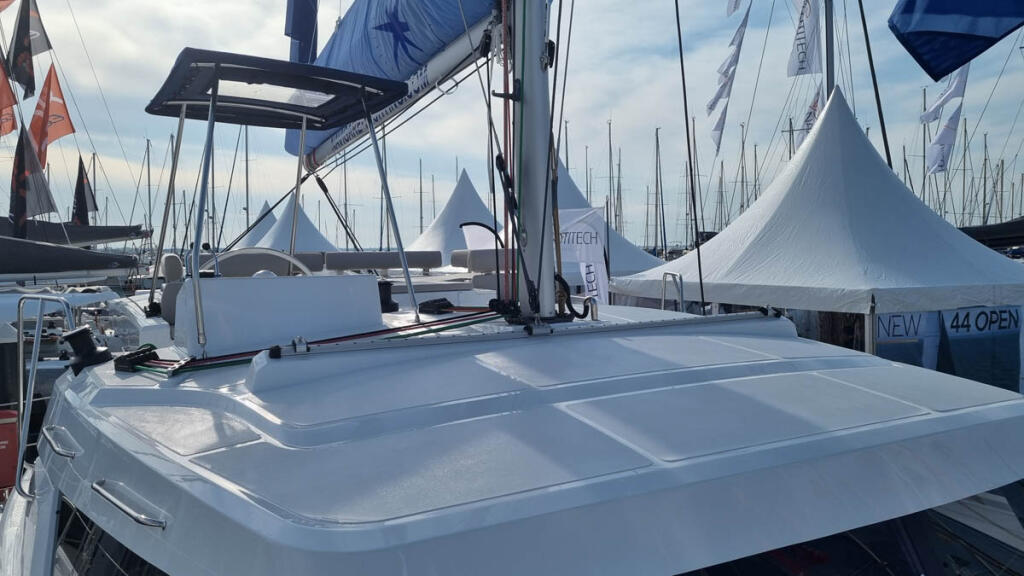 Catamaran 