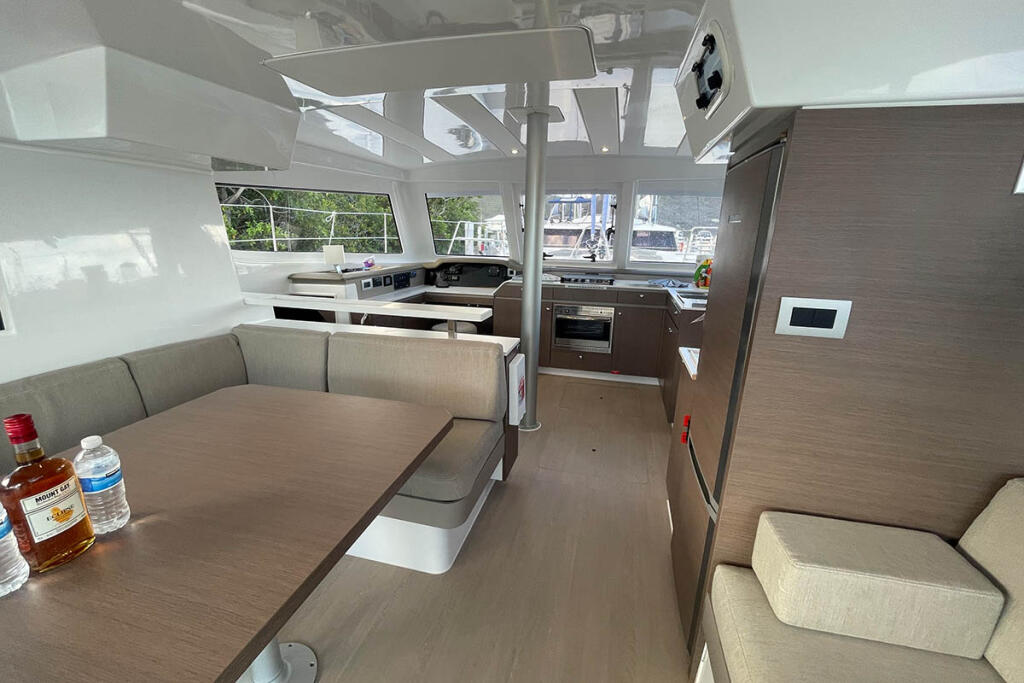 Catamaran 