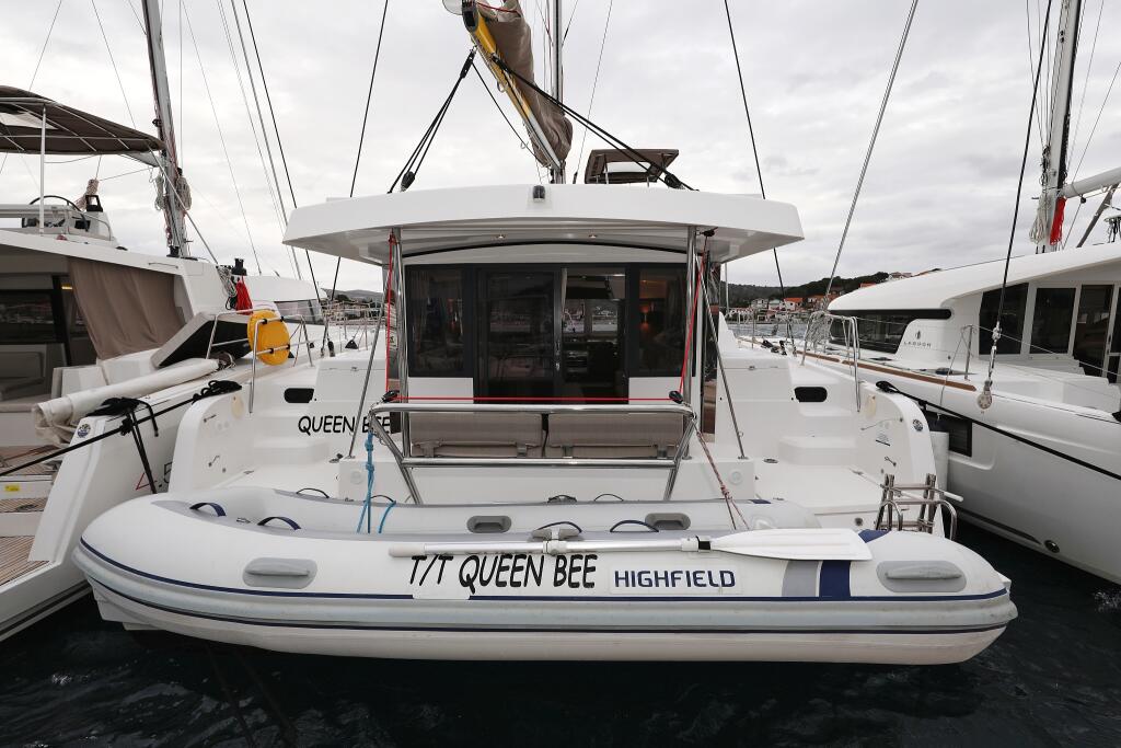 Catamaran 