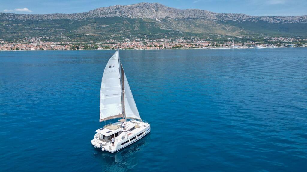 Catamaran 