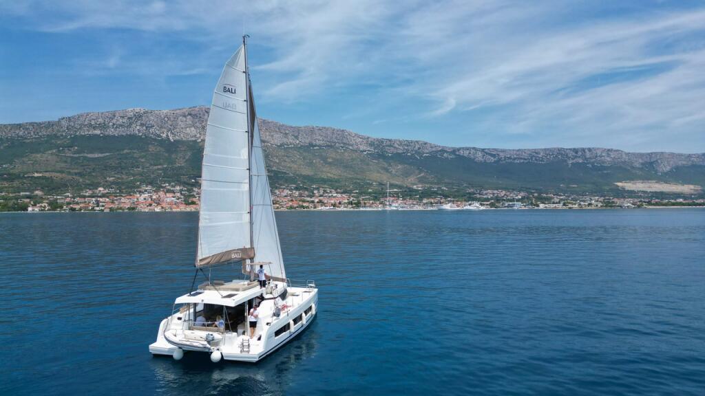 Catamaran 