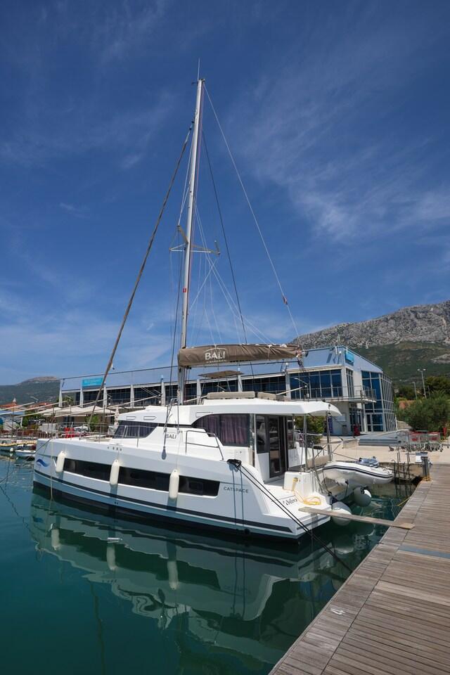 Catamaran 