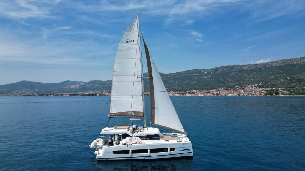 Catamaran 