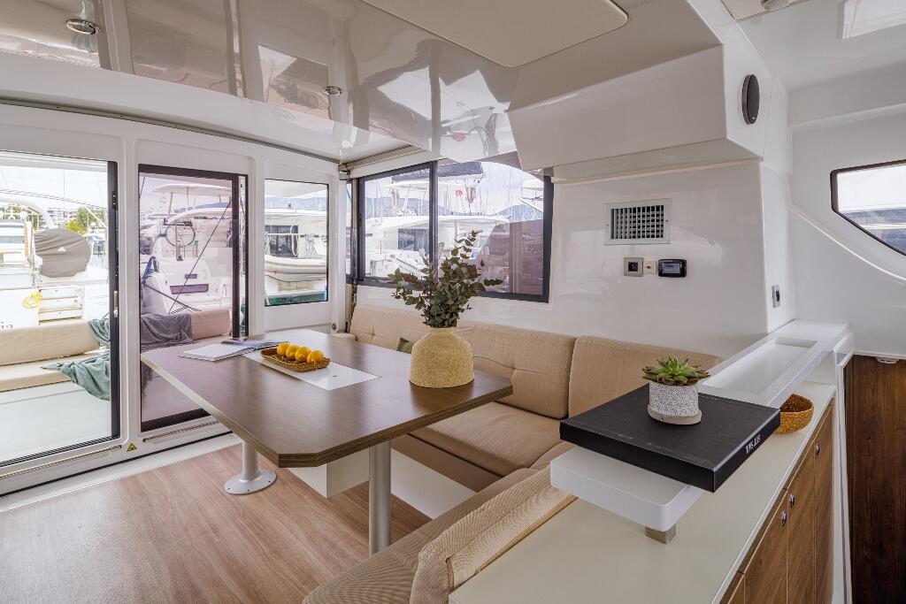 Catamaran 