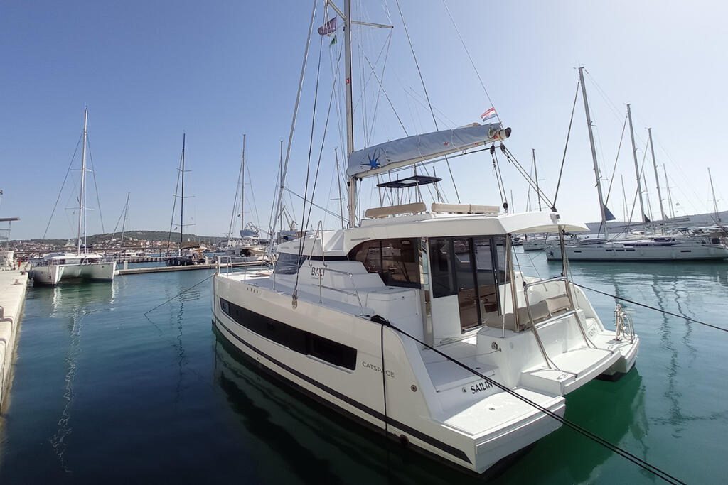 Catamaran 
