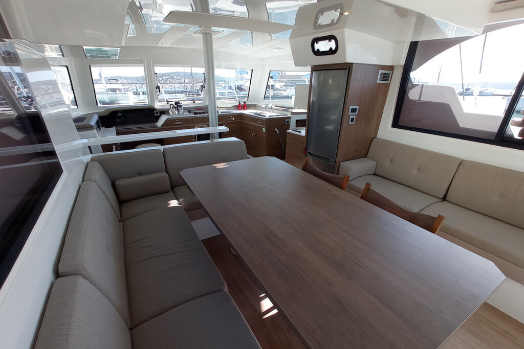 Catamaran 