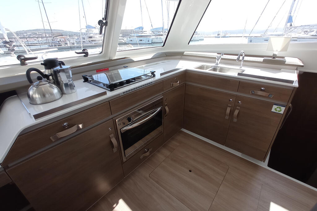 Catamaran 