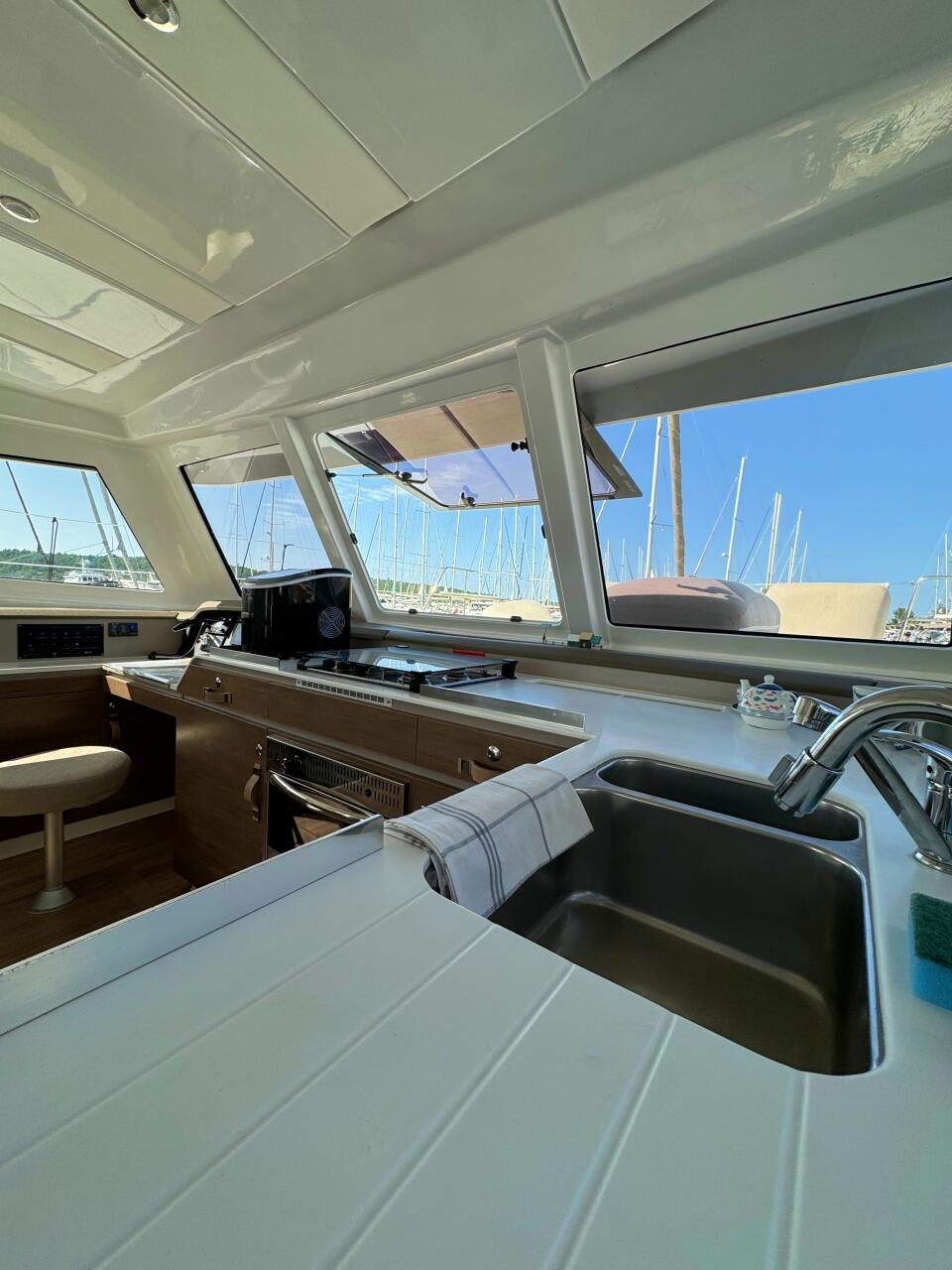 Catamaran 