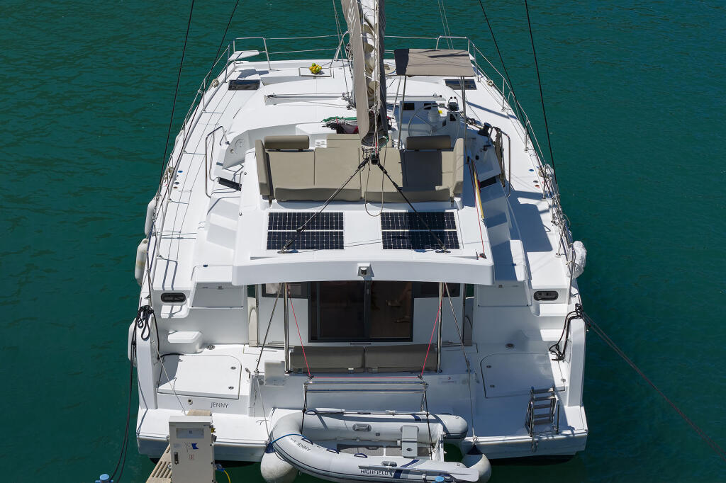 Catamaran 