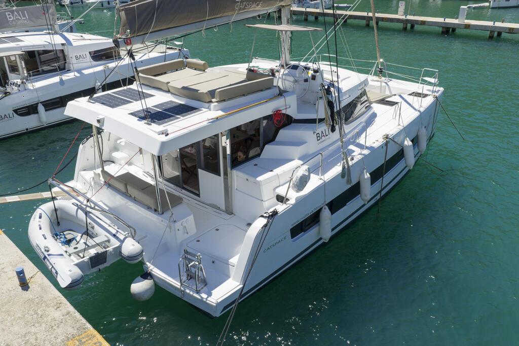 Catamaran 