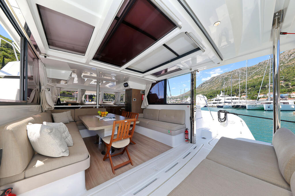 Catamaran 