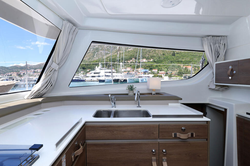 Catamaran 