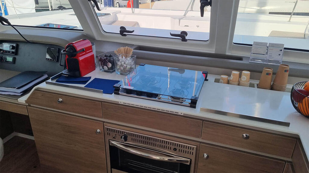 Catamaran 