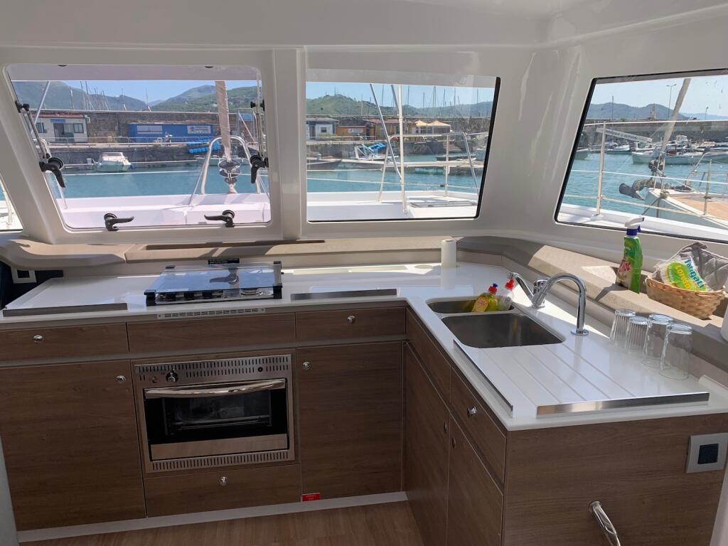 Catamaran 