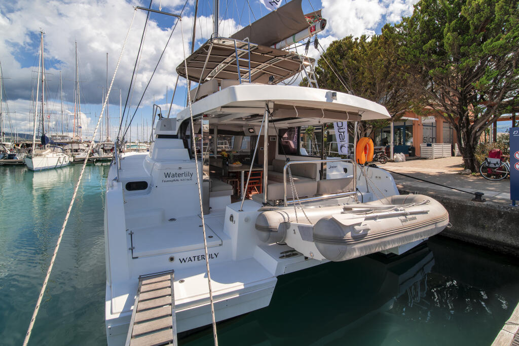 Catamaran 
