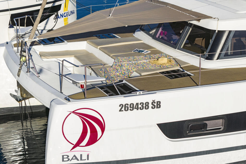 Catamaran 