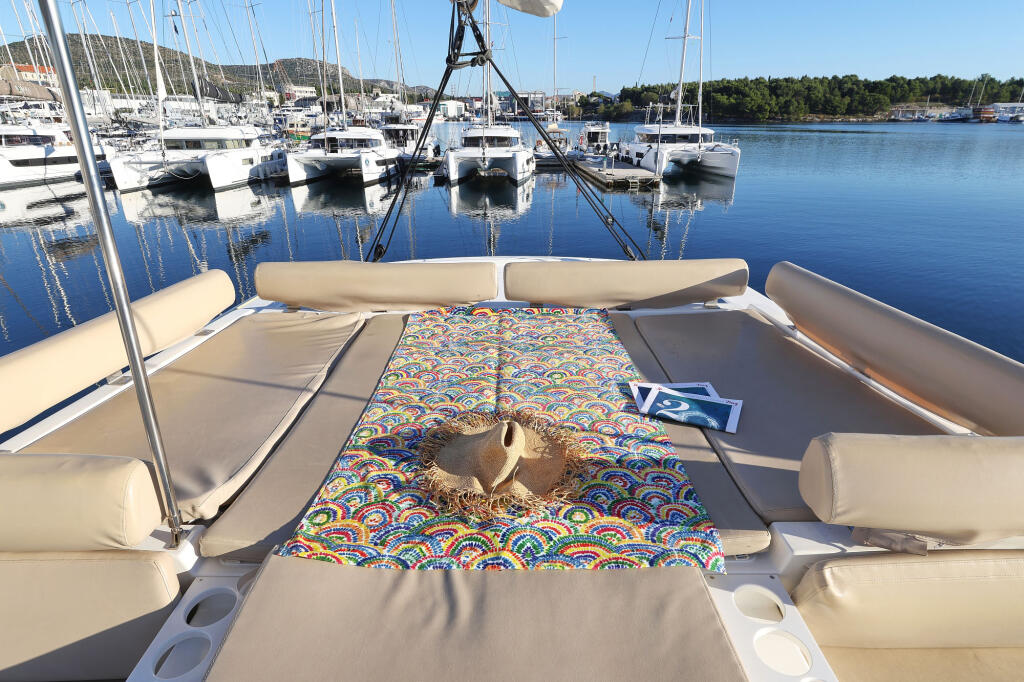 Catamaran 