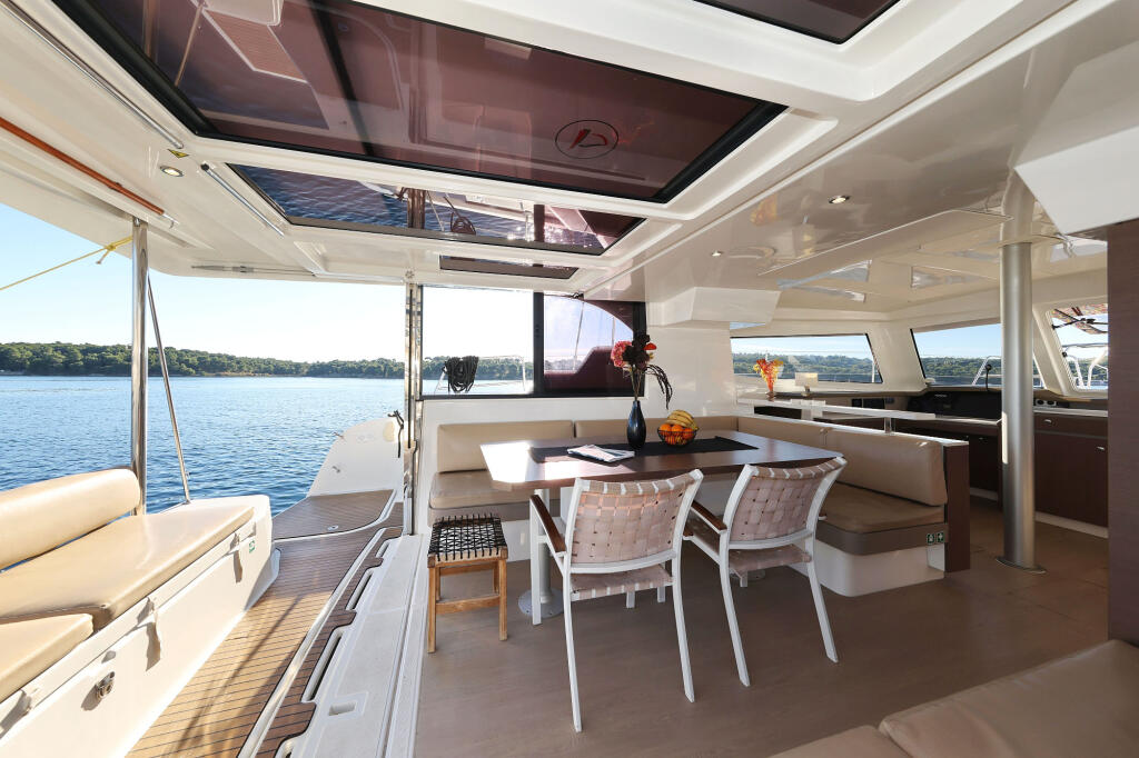 Catamaran 