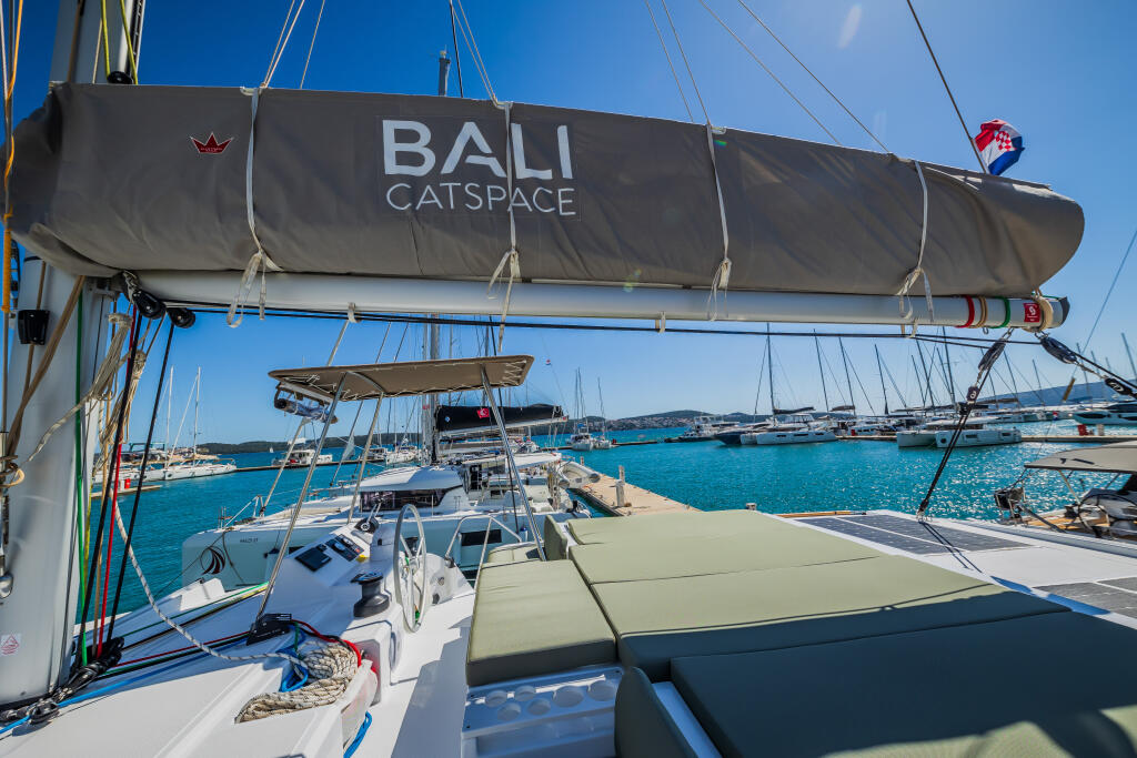 Catamaran 
