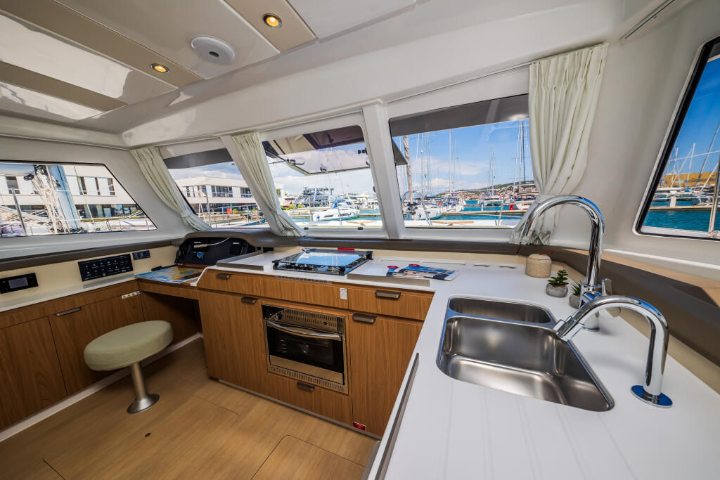 Catamaran 